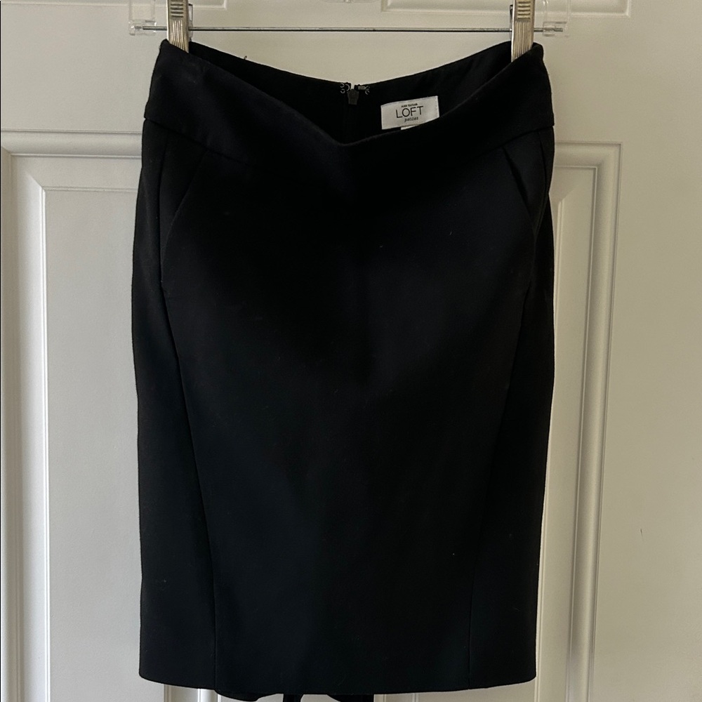LOFT Classic Black Pencil Skirt